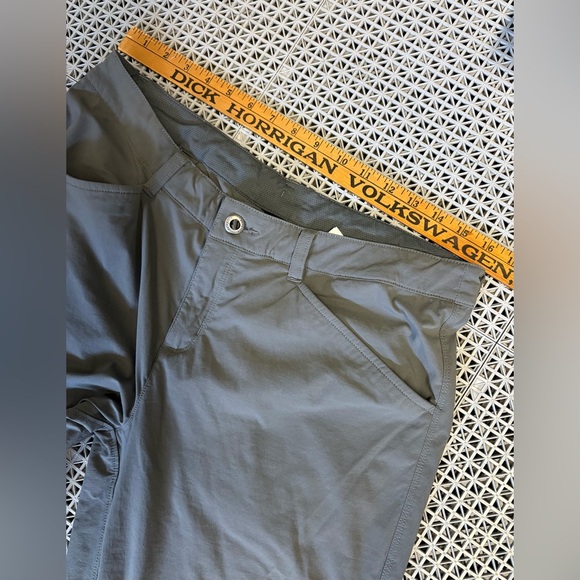 Patagonia Women’s Cargo Trail Hiking Walking Pants in Gray w/Drawstring - Picture 7 of 9